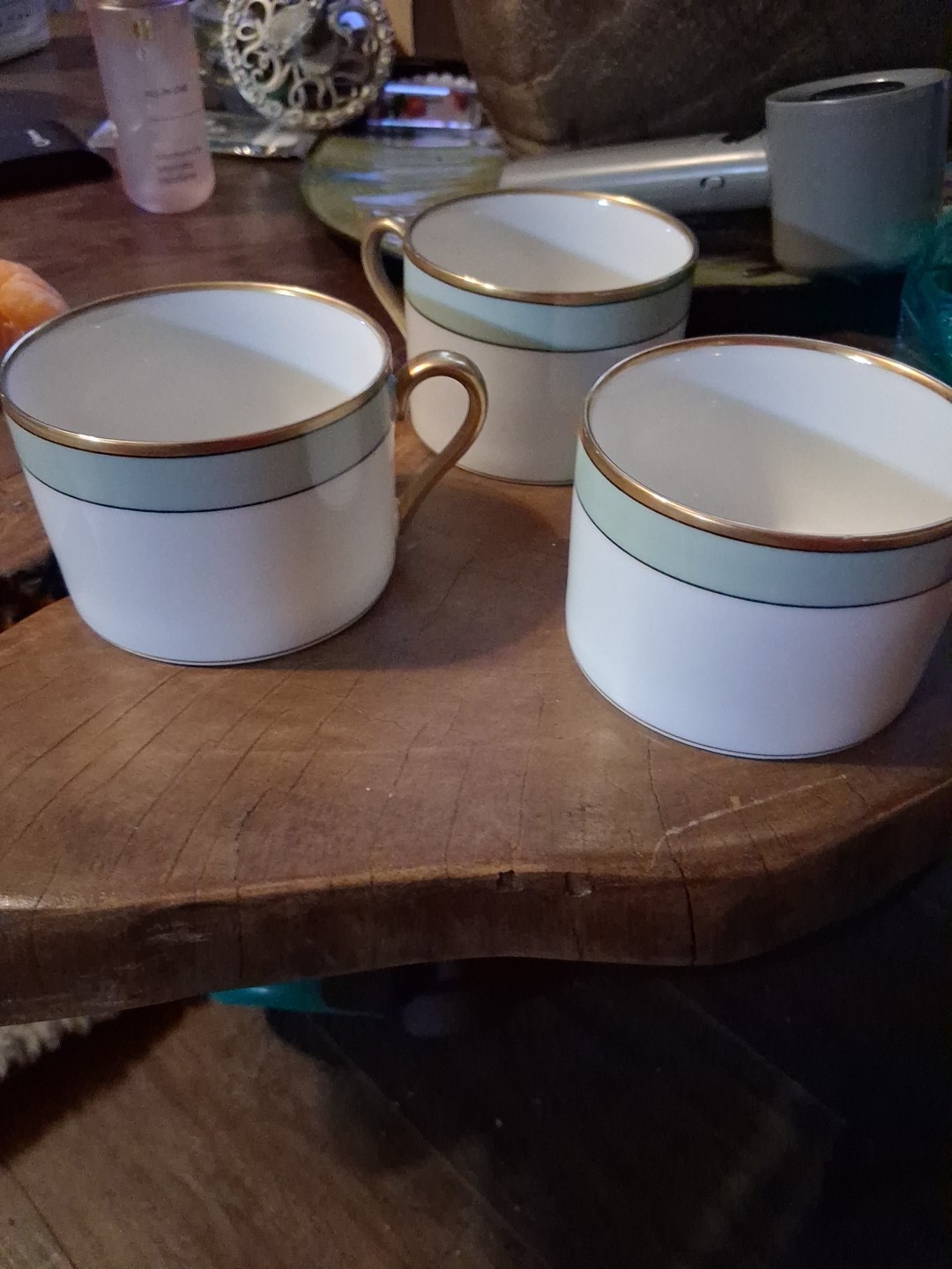 Vintage Fitz and Floyd “Renaissance” Porcelain Mint Green & Gold Cup X1