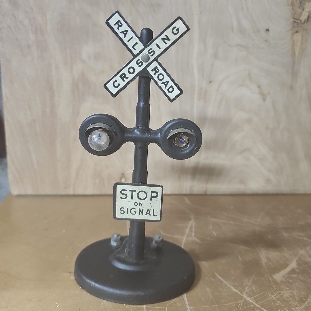 Vintage Marx #423 Twin Light Railroad Crossing Signal O Scale One Bulb Out USA