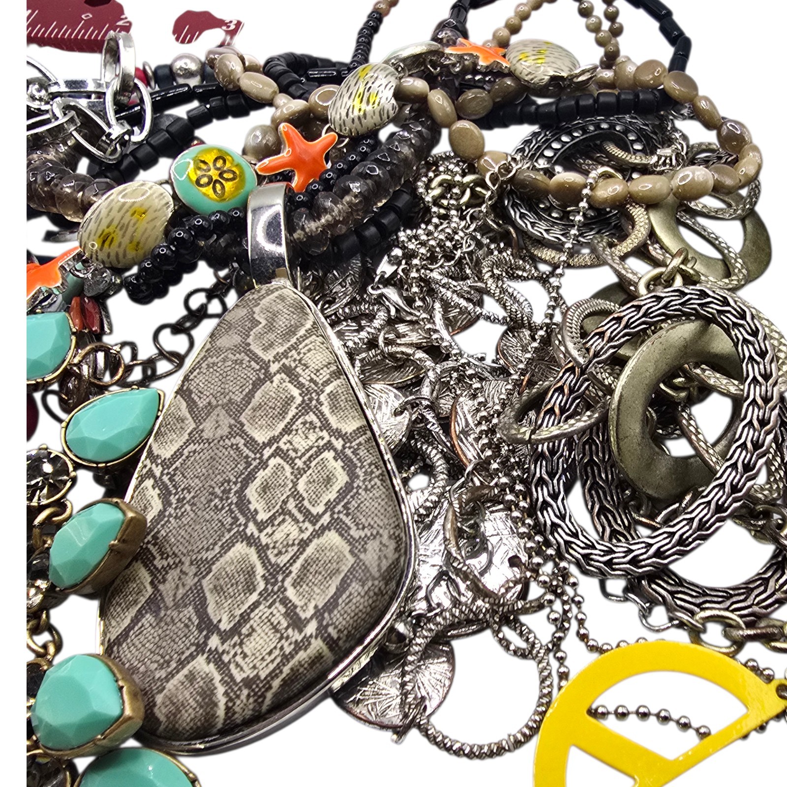 Jewelry Lot Junk Craft  Necklaces Bracelet 1 Lb Vintage Modern SKU 3085 READ 