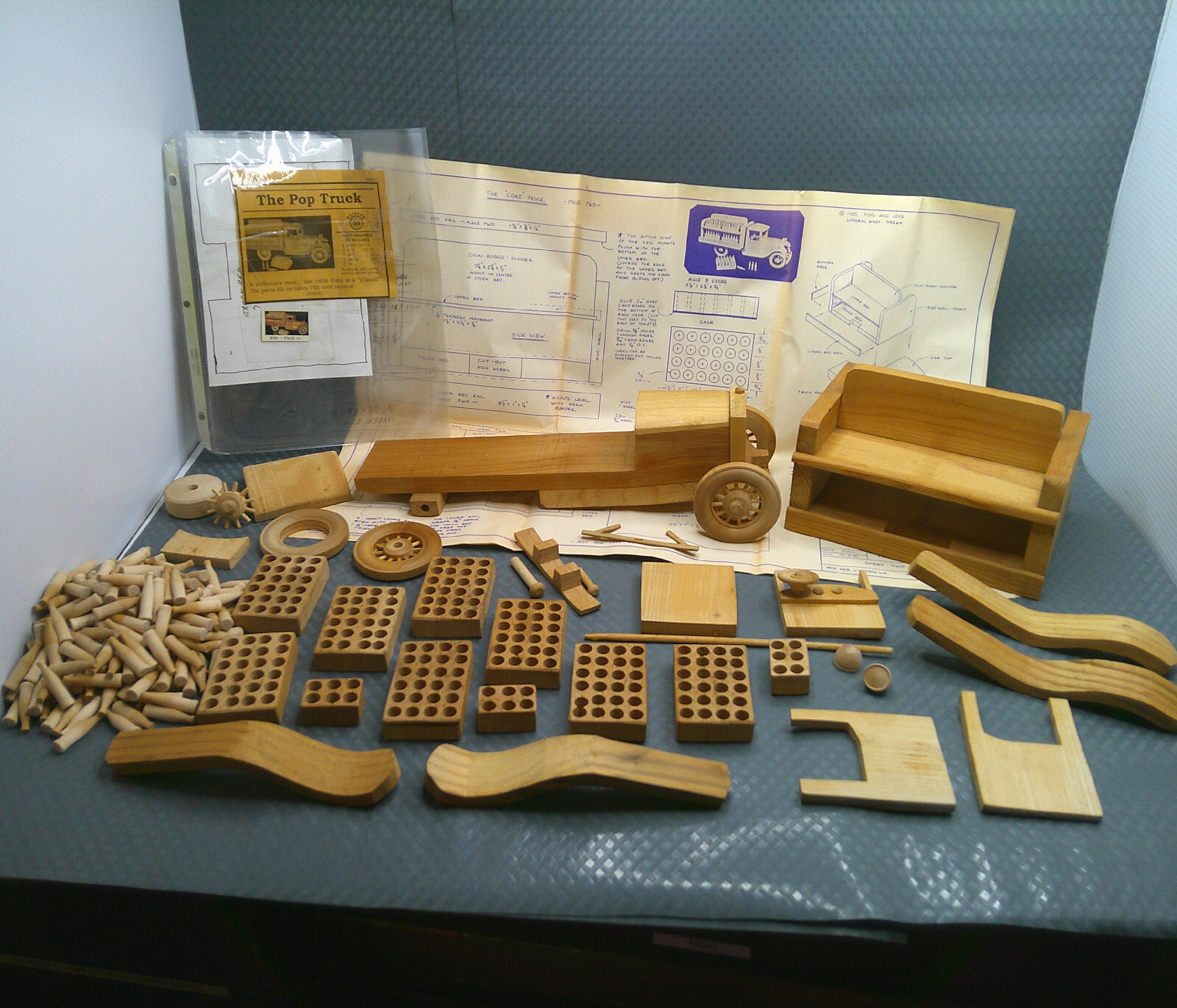Vintage 1985 Wood Toys & Joys "The Coke Truck" Plans Parts Bottles Patterns