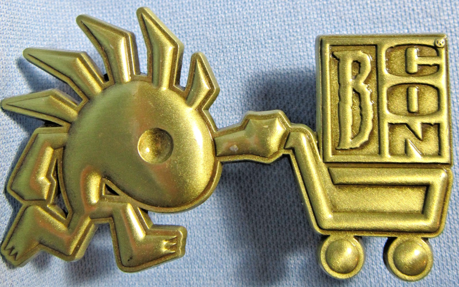 MERCHY w/Bcon CART Gold Pin   World of WARCRAFT Blizzcon 2017 Blizzard Series 4