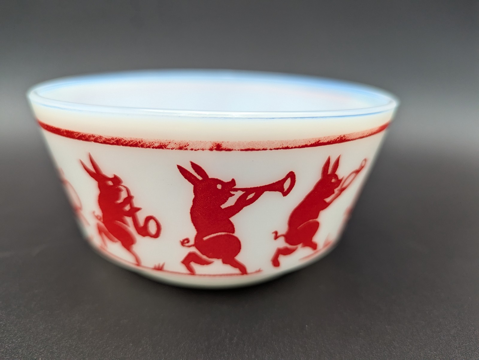 Hazel Atlas Milk Glass Musical Pigs Parade Marching Band Bowl Red White vintage