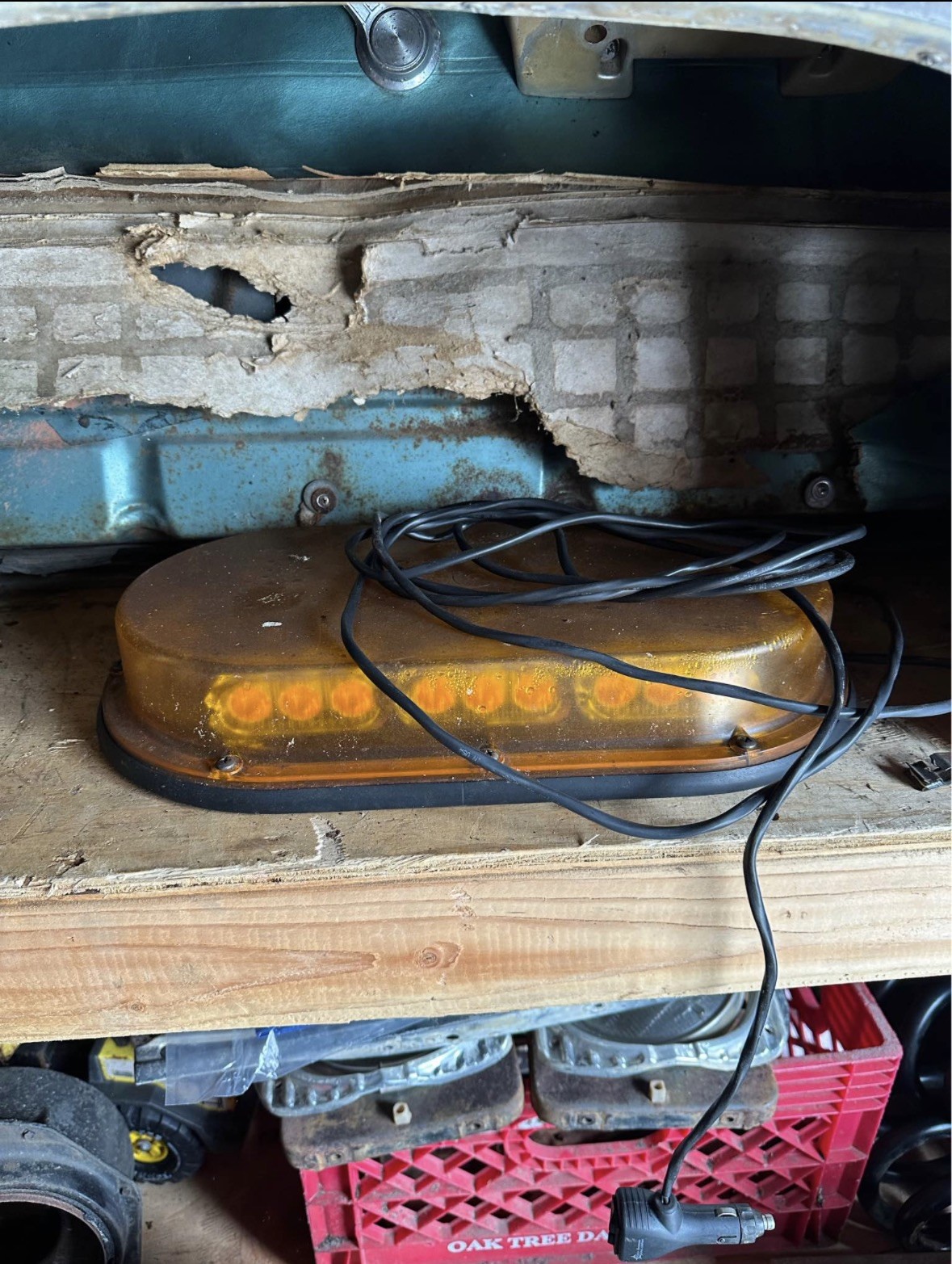 North American Signal Company Amber LED Strobe Light Bar Magnet Mount