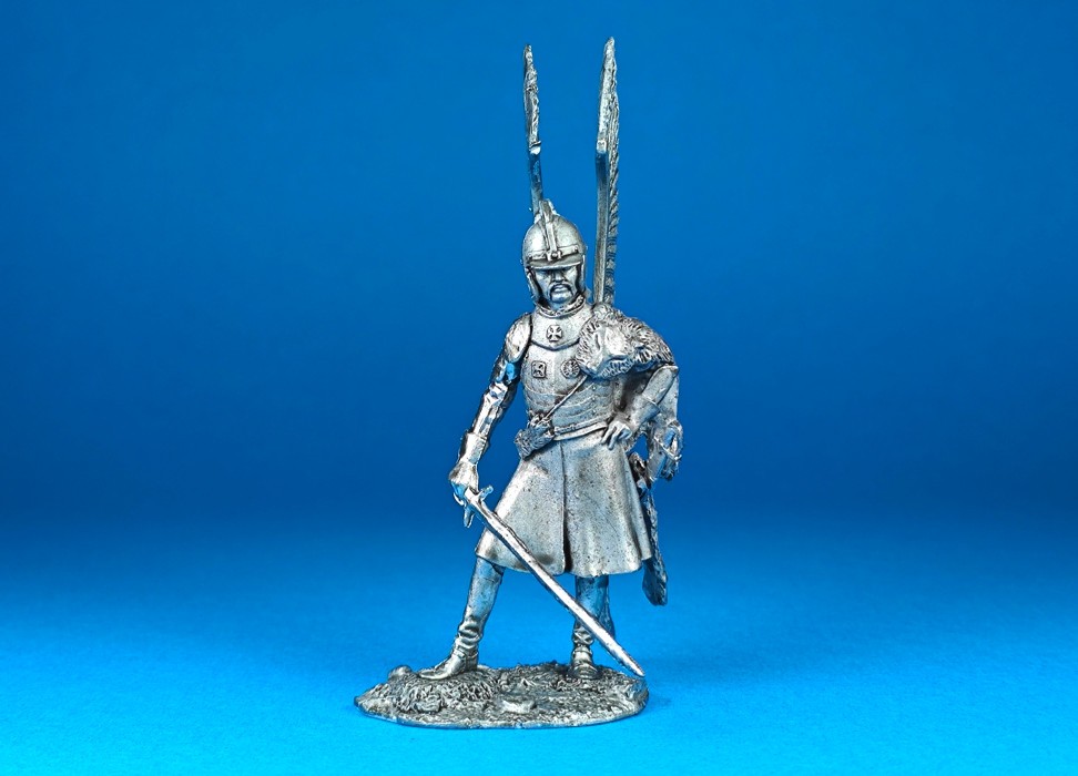 Polish Winged Hussar With a Konchar, 16th Century - Scale 1:32 Height 54 mm