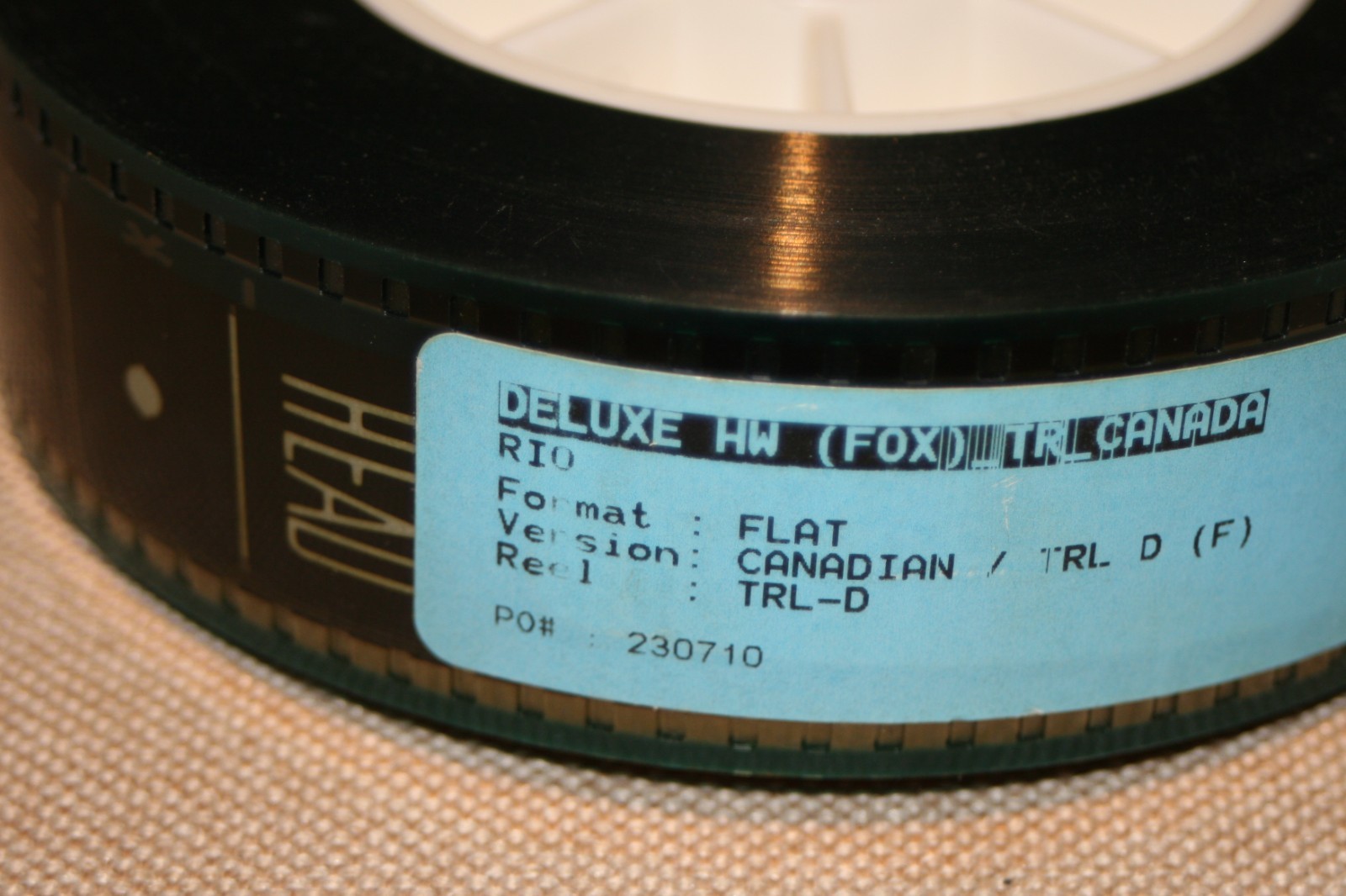 35mm film trailer Rio (2011) flat D