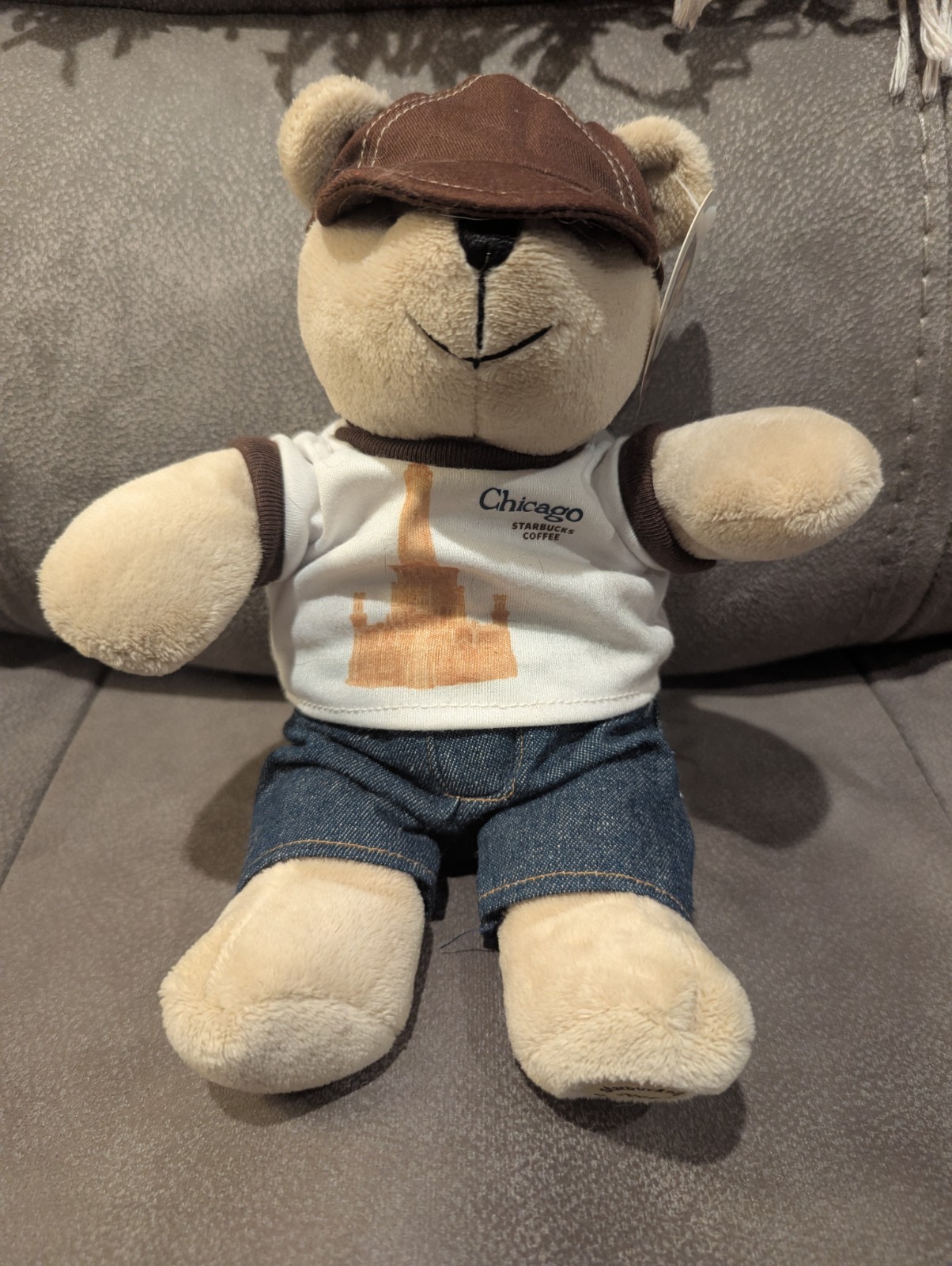 STARBUCKS Bearista Stuffed Bear 2009 Chicago NWT T-shirt Shorts Cap Illinois 