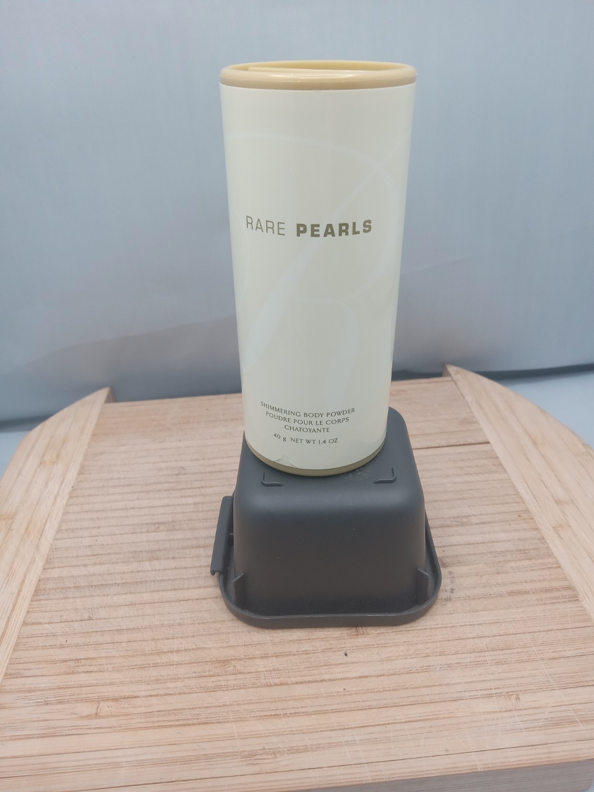 AVON Shimmering Body Powder RARE PEARLS 1.4 oz discontinue