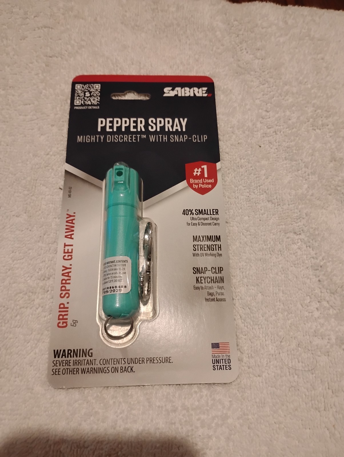 Sabre Mighty Discreet Pepper Spray with Snap Clip Keychain - Mint