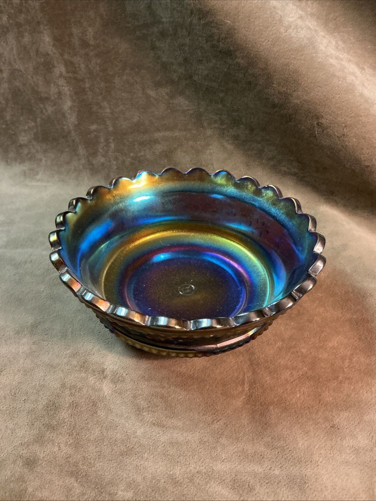 1920s Northwood glass peacock fountain amethyst carnival bowl Electric Blue