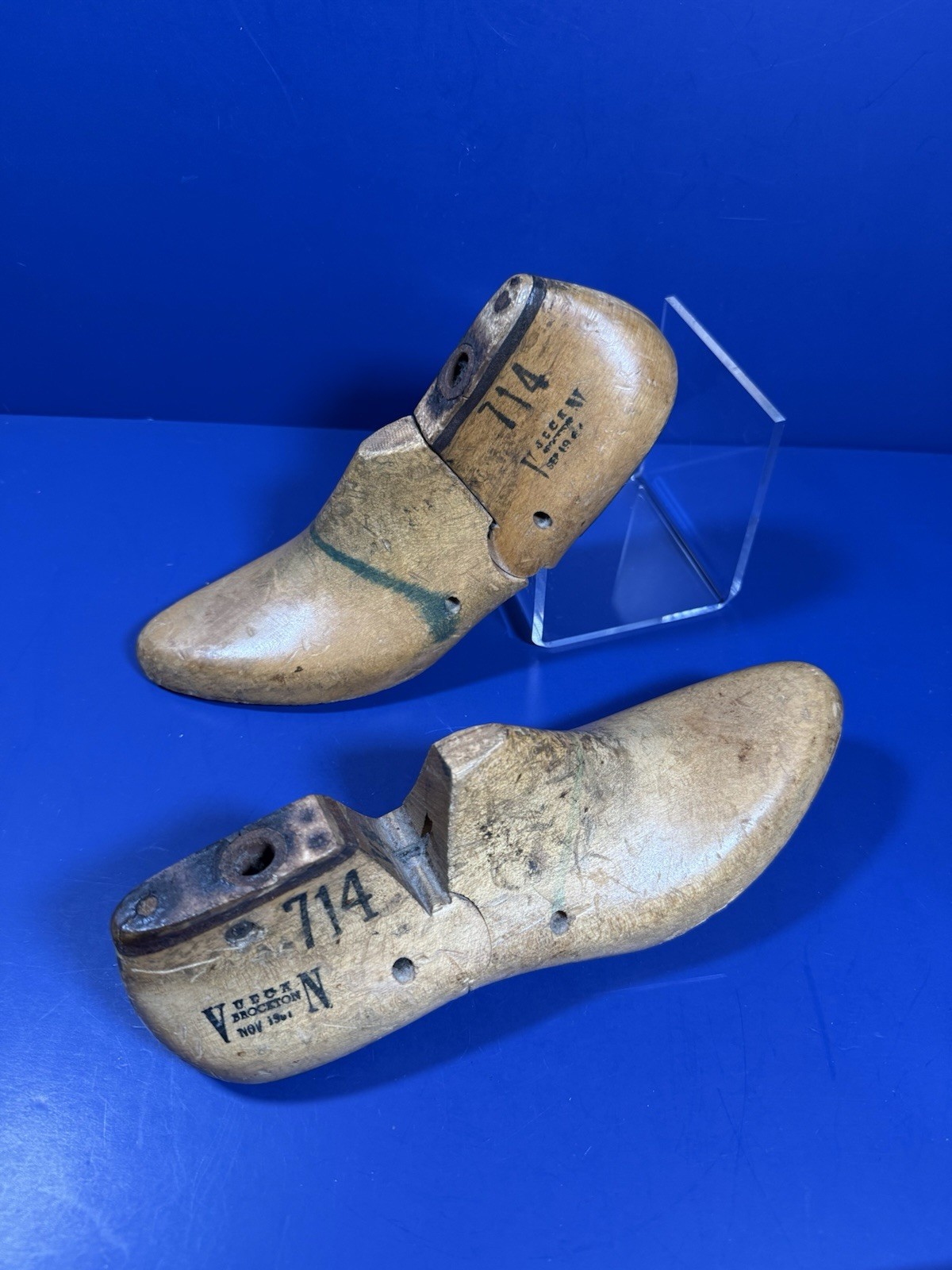 Pair of Vintage Vulcan Wooden Shoe Lasts – Model 714 – St. Louis MO