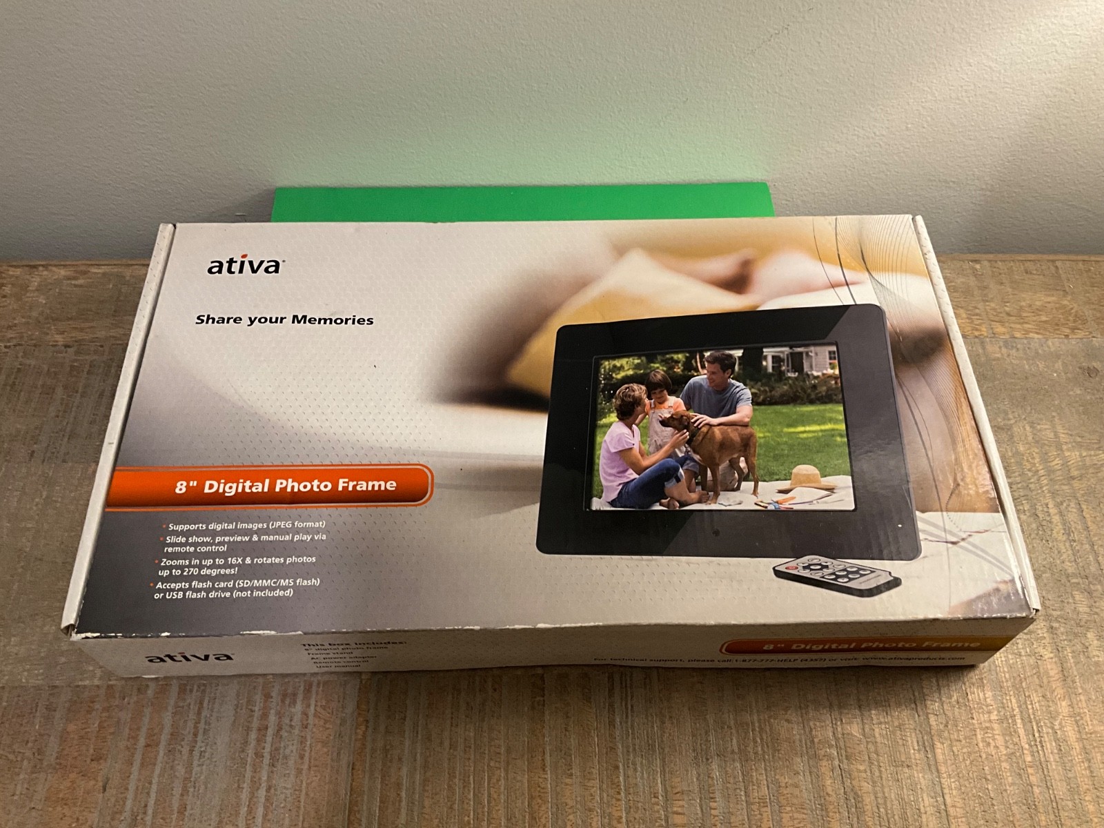 ATIVA 8" Digital Photo Frame with Remote Control Share your memories NEW