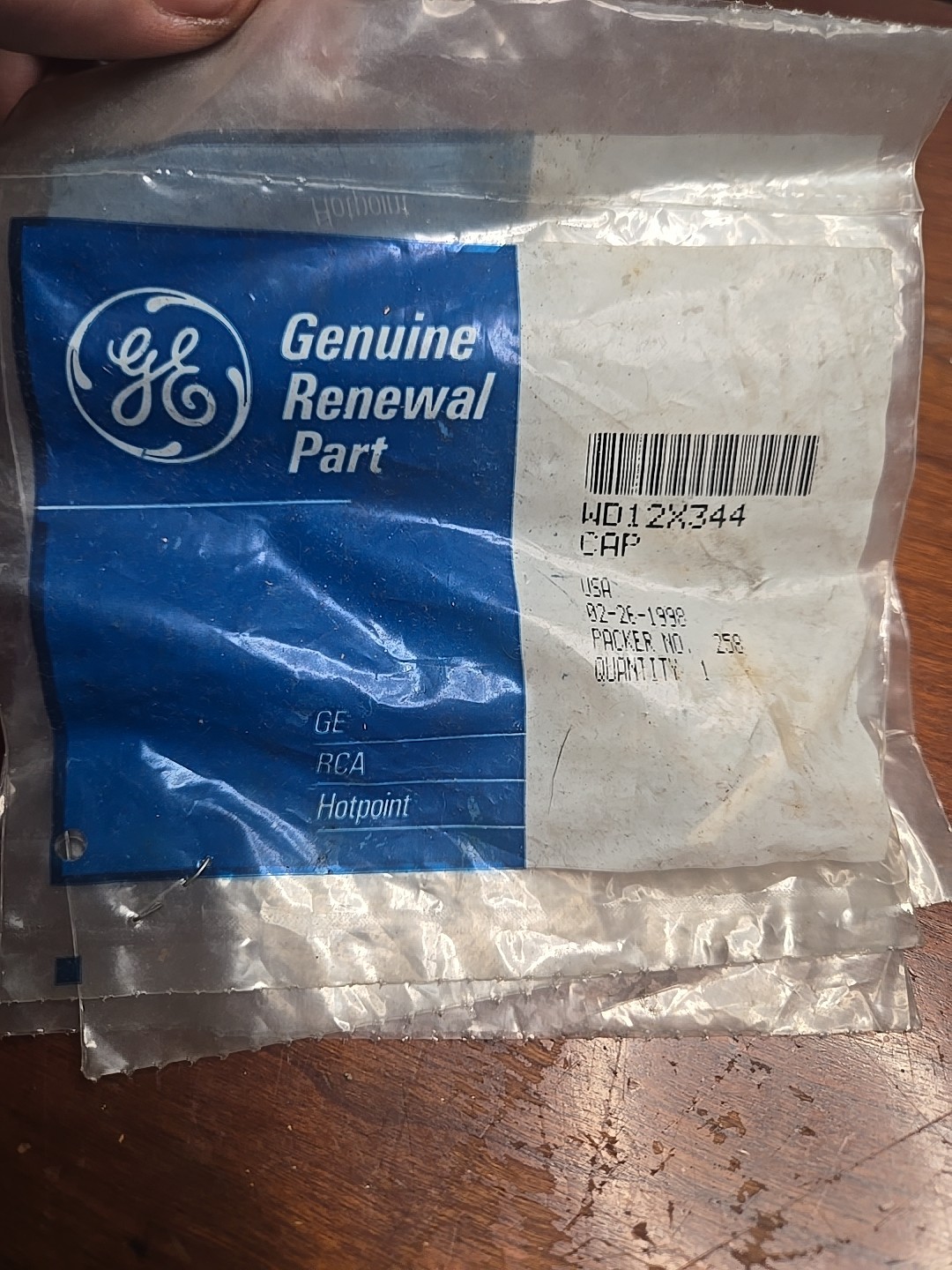Genuine OEM GE WD12X344, AP4484666, PS2370502 End Cap For GE Dishwasher (9E4)