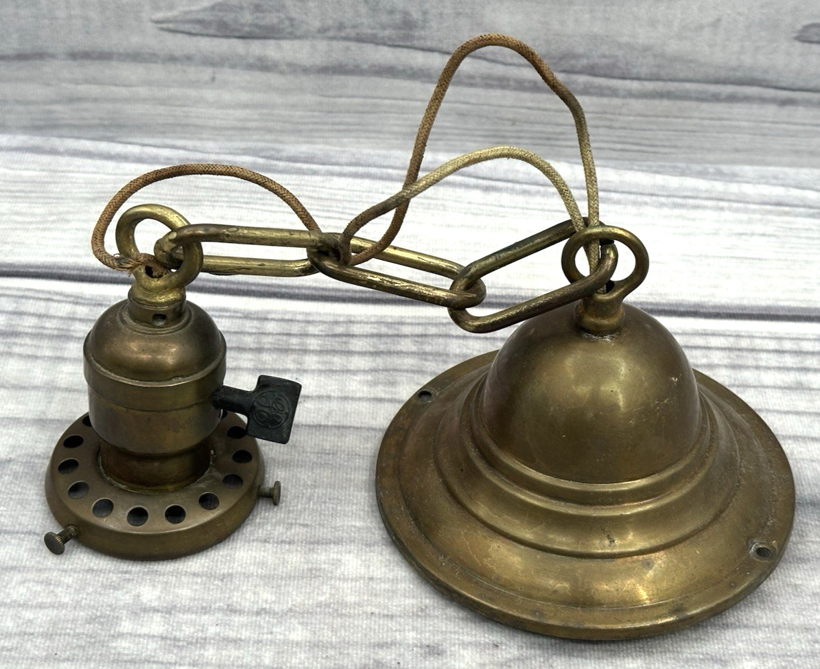 ANTIQUE BRASS 5" LIGHT FIXTURE WITH 2 3/8" SHADE FITTER