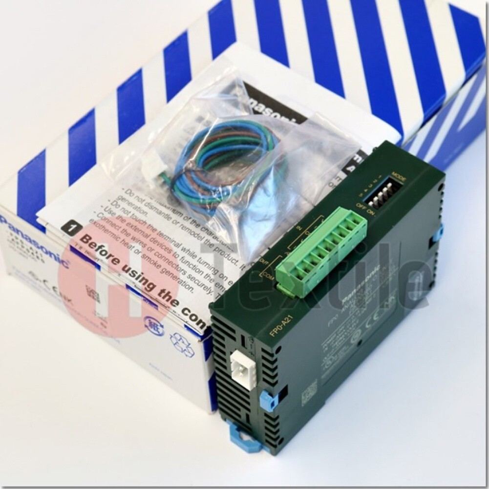 1PCS — / Analog I/O Unit FP0A21 FP0-A21 (AFP0480) New In Box #za