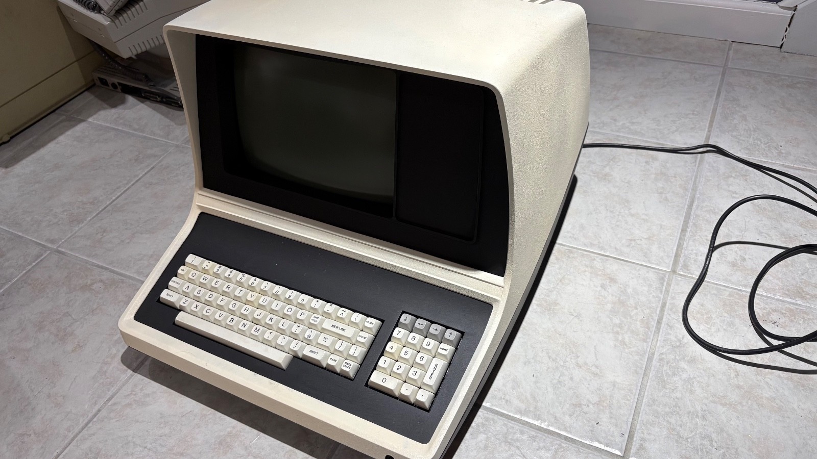 Rare Vintage ADDS Regent 25 Desktop Computer Serial Terminal