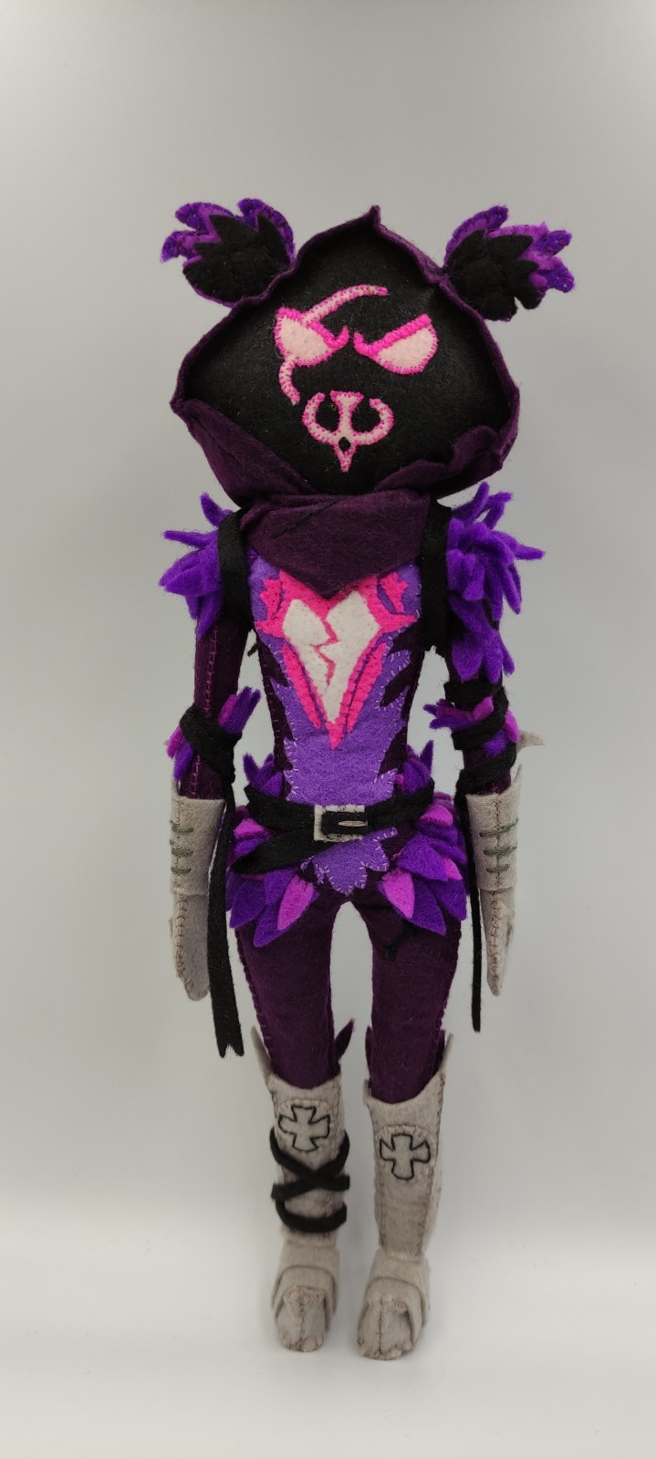 Fortnite  Raven Team Leader  (hand stitched)