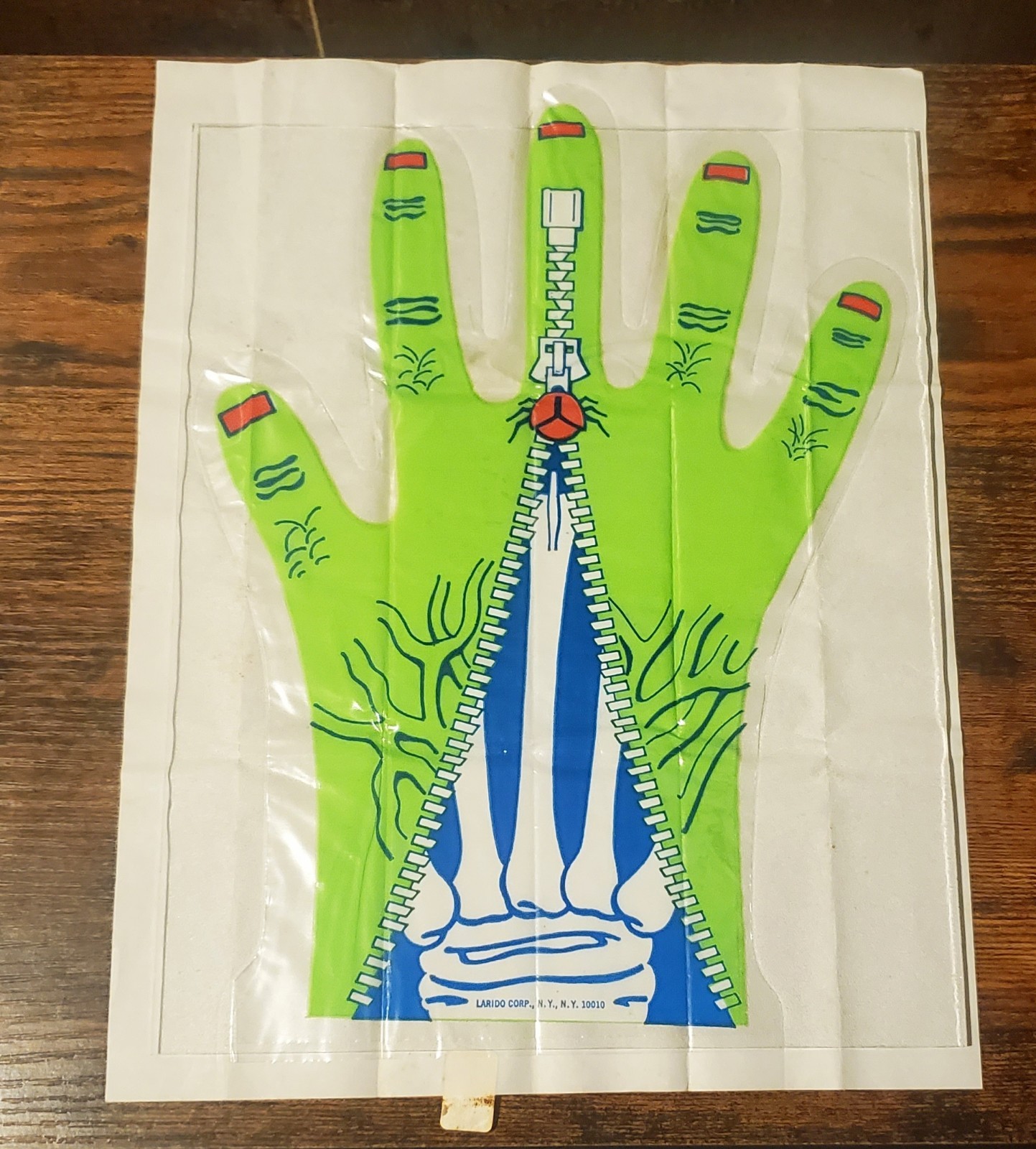 1974 "MONSTER MITT" Original POST CEREAL PREMIUM "PLASTIC PUPPET" Unused