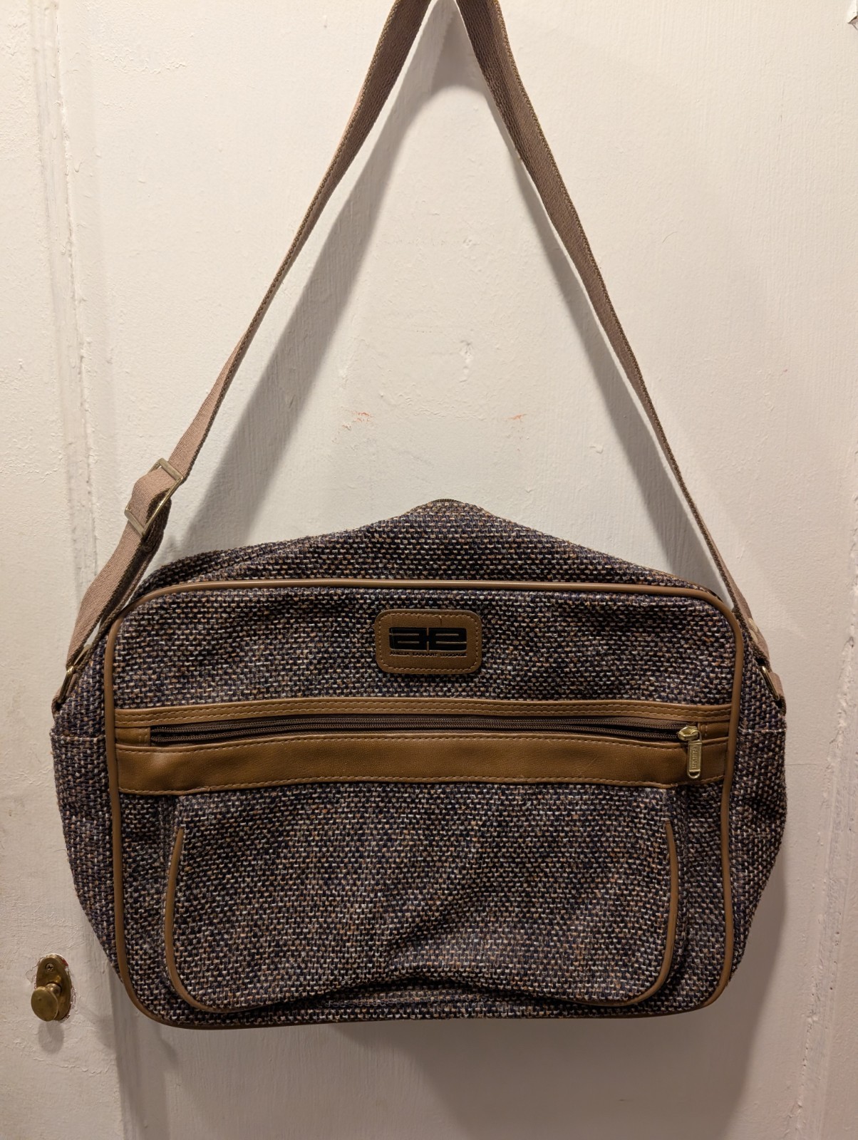 Vintage Amelia Earhart Tweed Carry On Shoulder Bag Luggage 18” Retro Travel