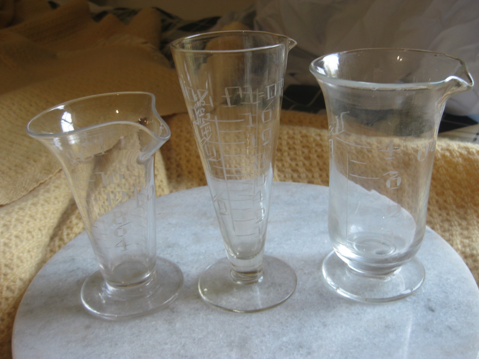 3 x Vintage Chemist / Apothecary Laboratory Measuring Beakers - Hand Engraved