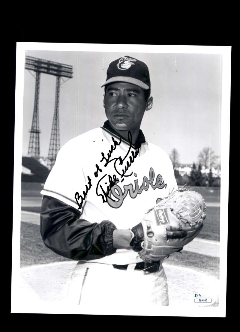 Mike Cuellar JSA Coa Signed  8x10 Photo Autograph Orioles