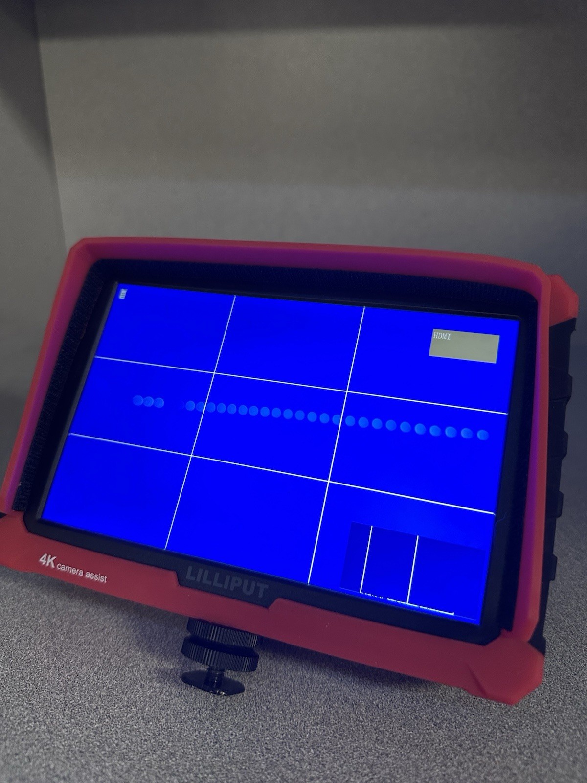 Lilliput 4K Camera Assist 7'' Field Monitor - w/ np f330 battery 