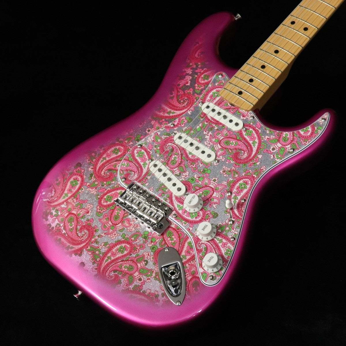 Fender Made in Japan Limited Stratocaster Maple Pink Paisley #GGb9x