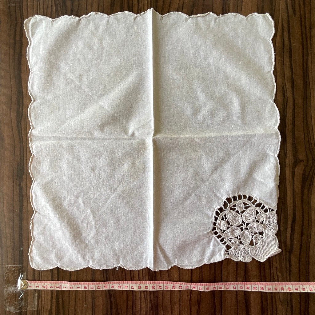 Vintage cream  Doily cottage core  38 cm square - 15 inch