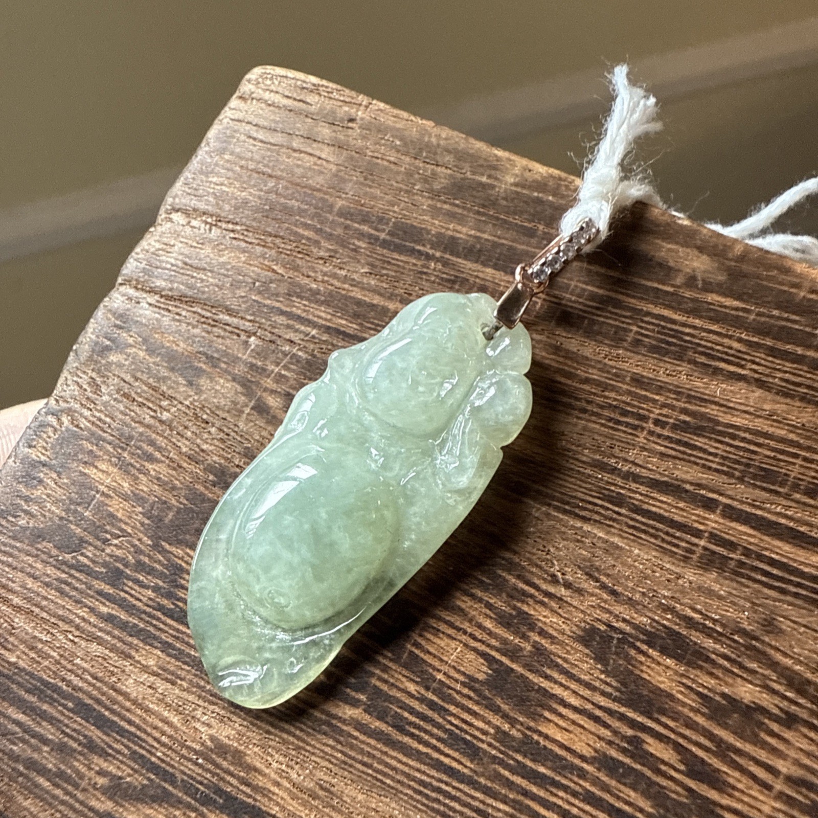 Certified Untreated Grade A Jadeite 純天然翡翠A貨 老坑冰逍遥佛 S925