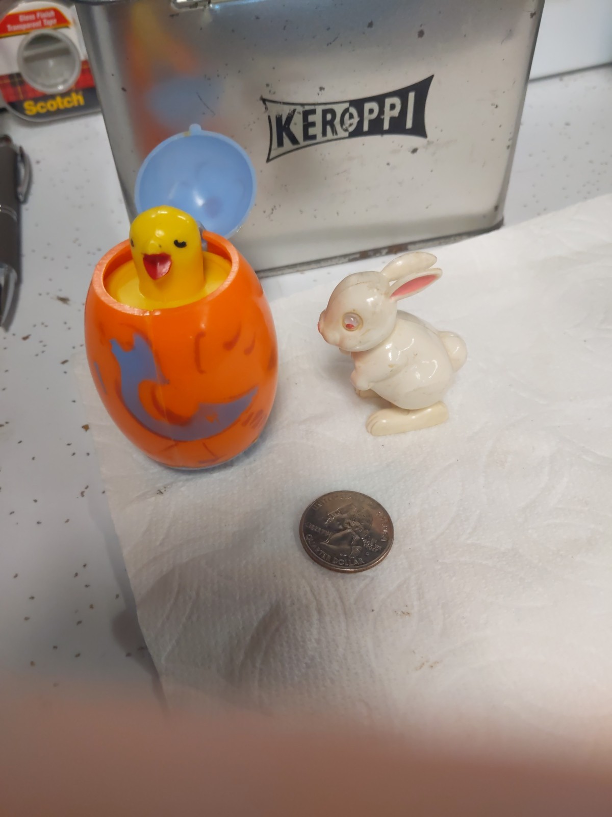 2 Vtg Peep 'n' Squeak Pop-Up Chicken Easter Egg & Wind Up Rabbit Plastic 70s