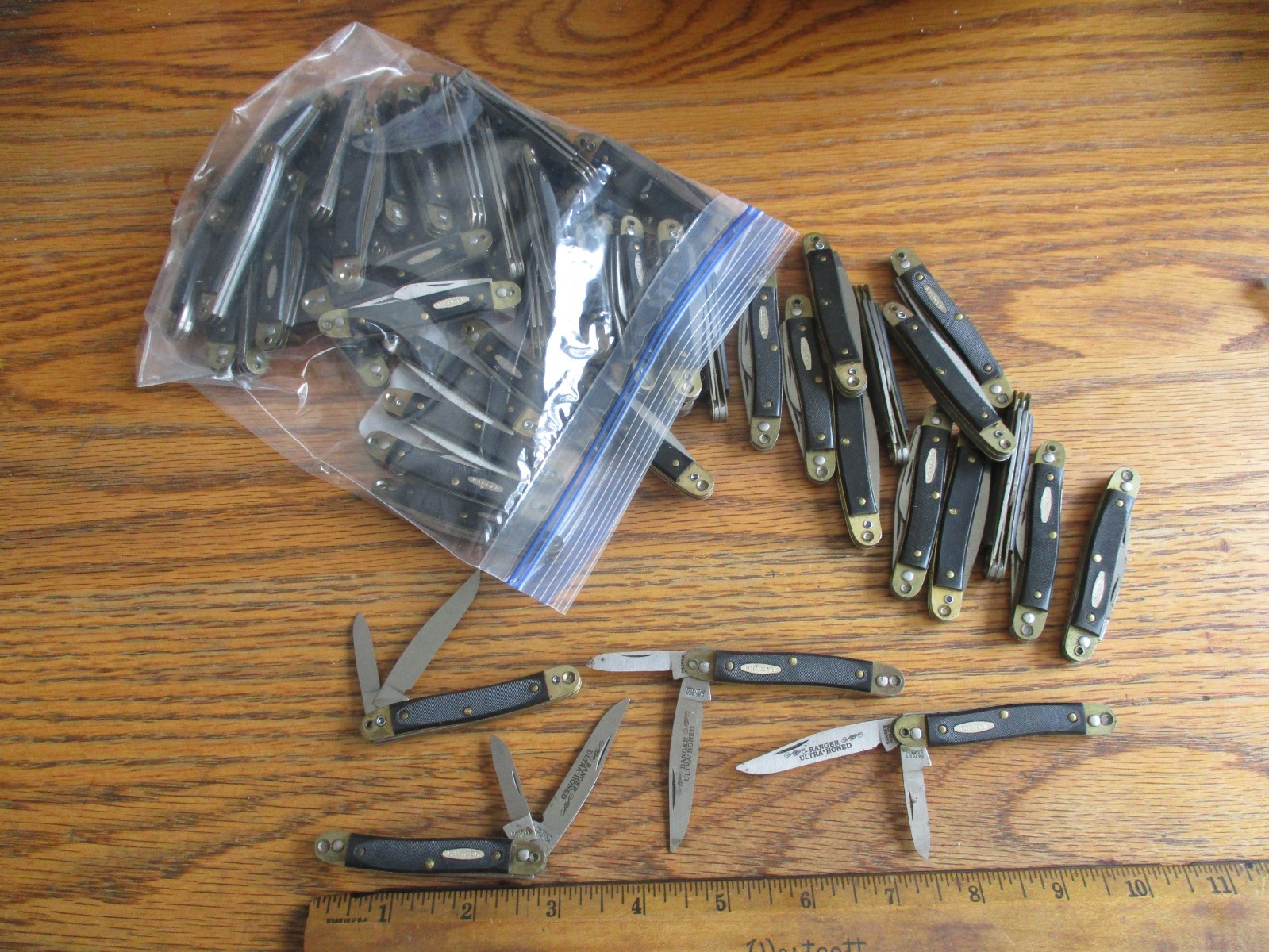 50 Vintage 2 Blade Ultra Honed Ranger Knives NOS Colonial Knife USA No Bolsters