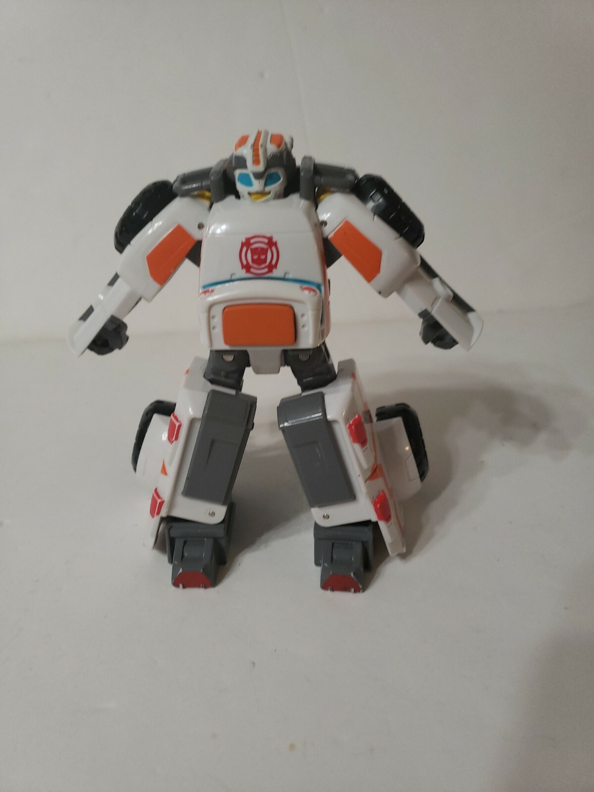 Playskool Transformers Rescue Bots MEDIX THE DOC-BOT figure ambulance