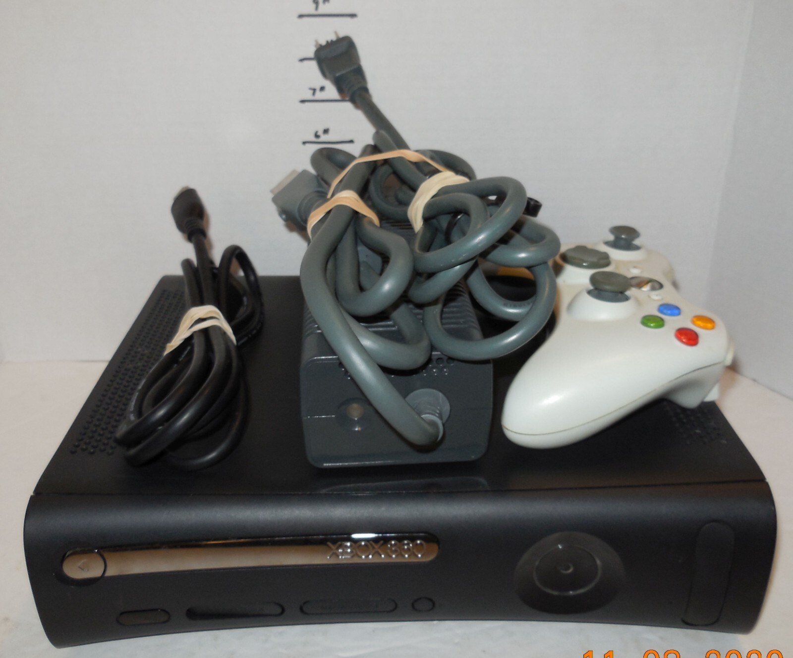 Microsoft Xbox 360 Matte Black Console with Power Adapter Controller HDMI