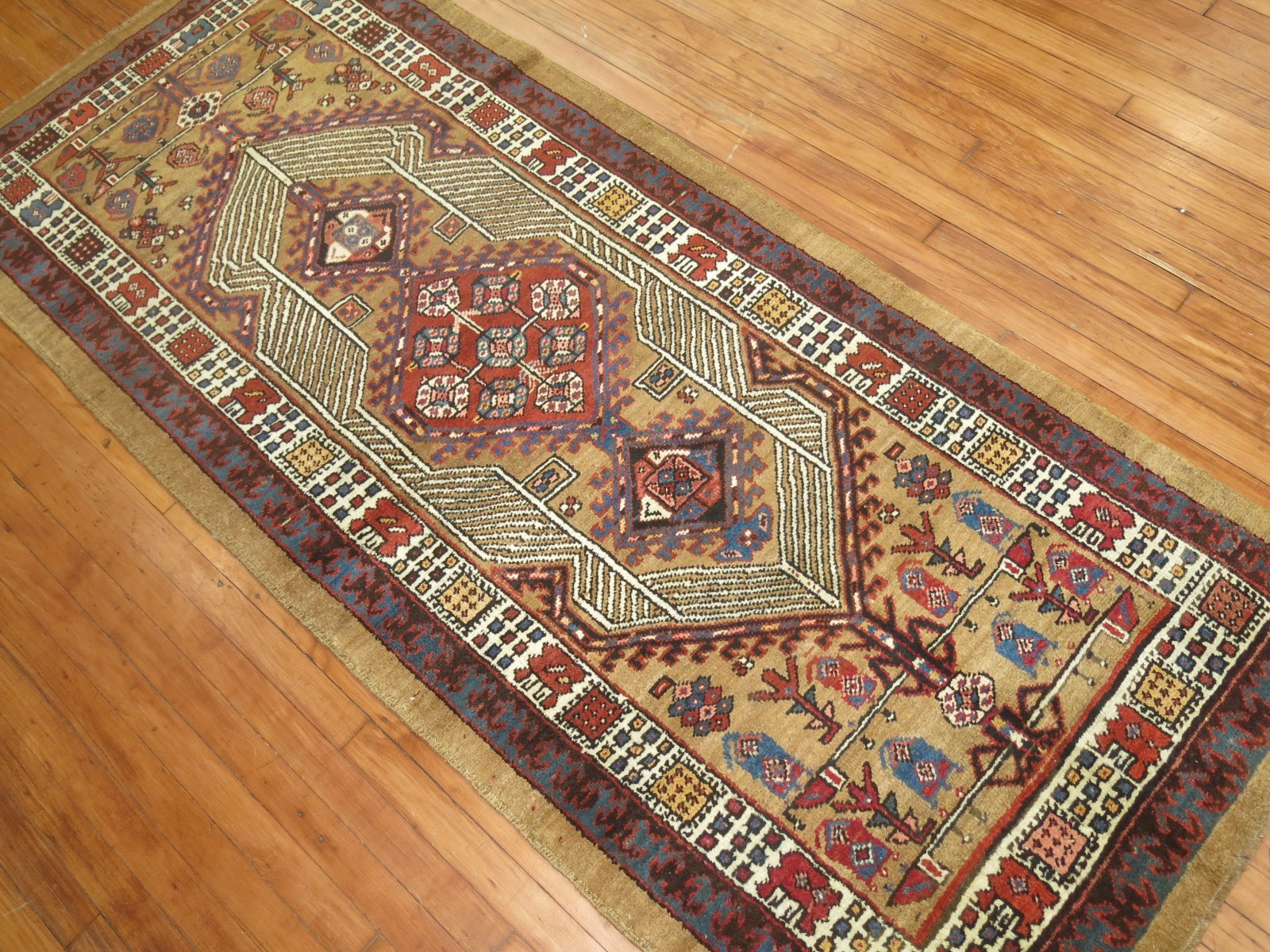 Antique NW Serab Camel Hair Rug 3'4''x8'