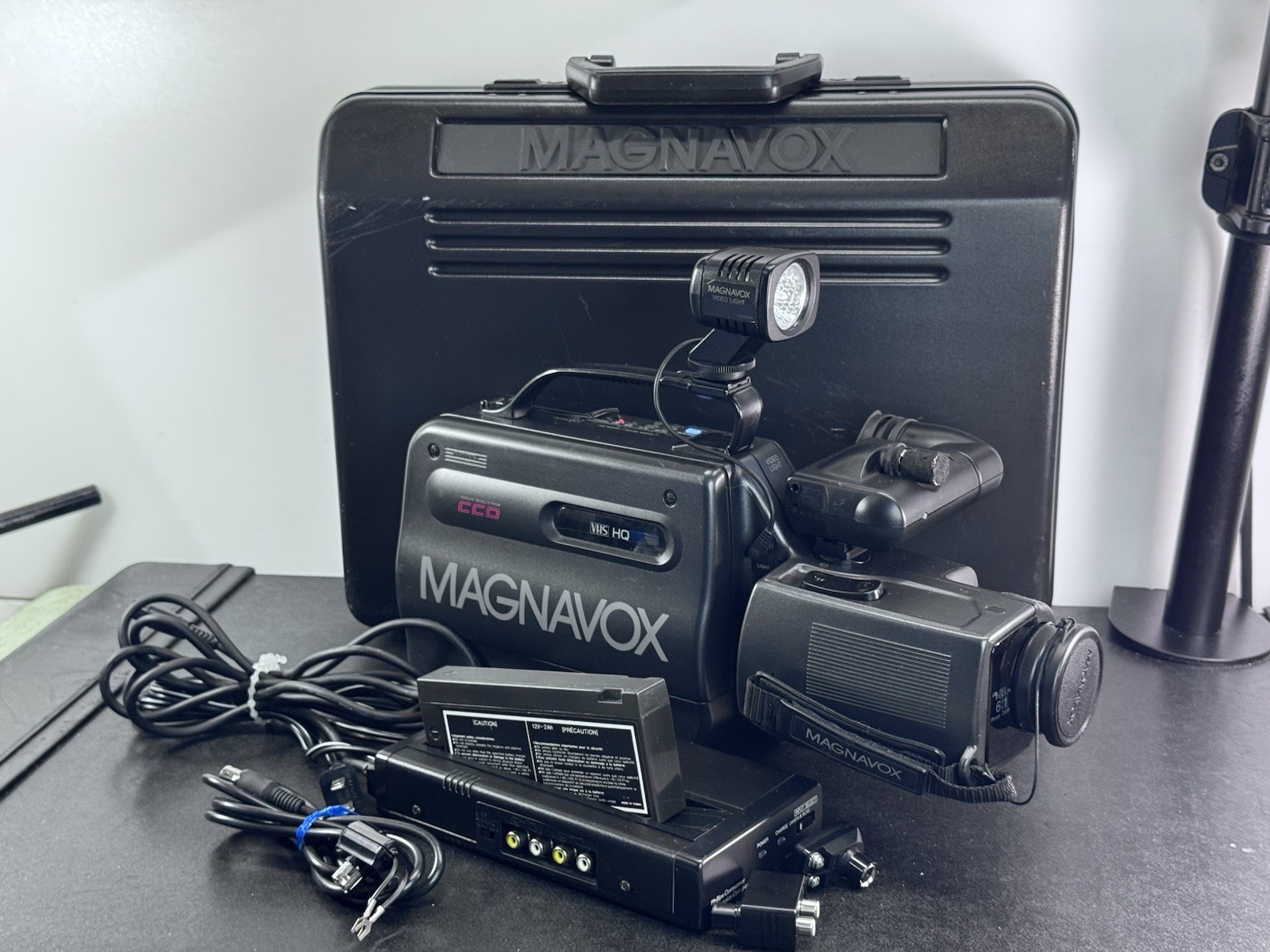 Magnavox CVK315AV01 Movie Maker VHS Tape CCD Video Camcorder Camera Case Tested