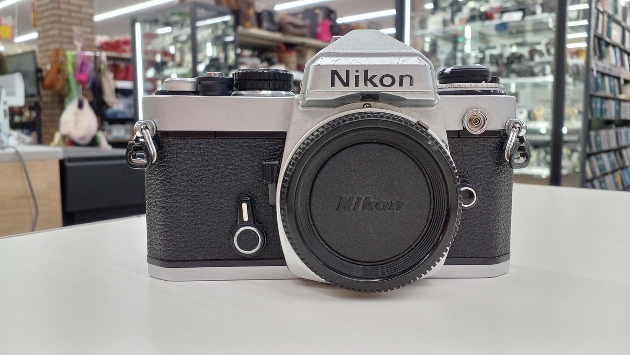 Nikon FE Film Camera Used Classic 35mm SLR Camera From Japan