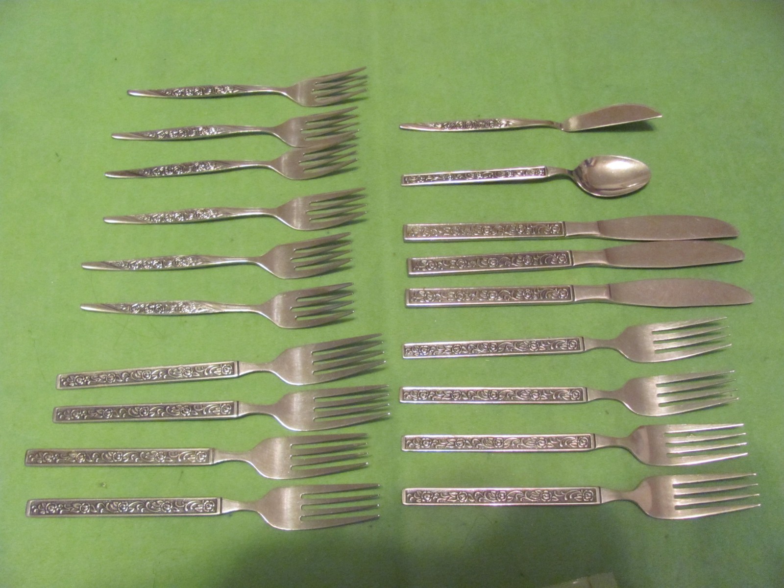 Vintage Set of 19 Nasco NSS1 Stainless Flatware Korea - Castellano & Rosevine