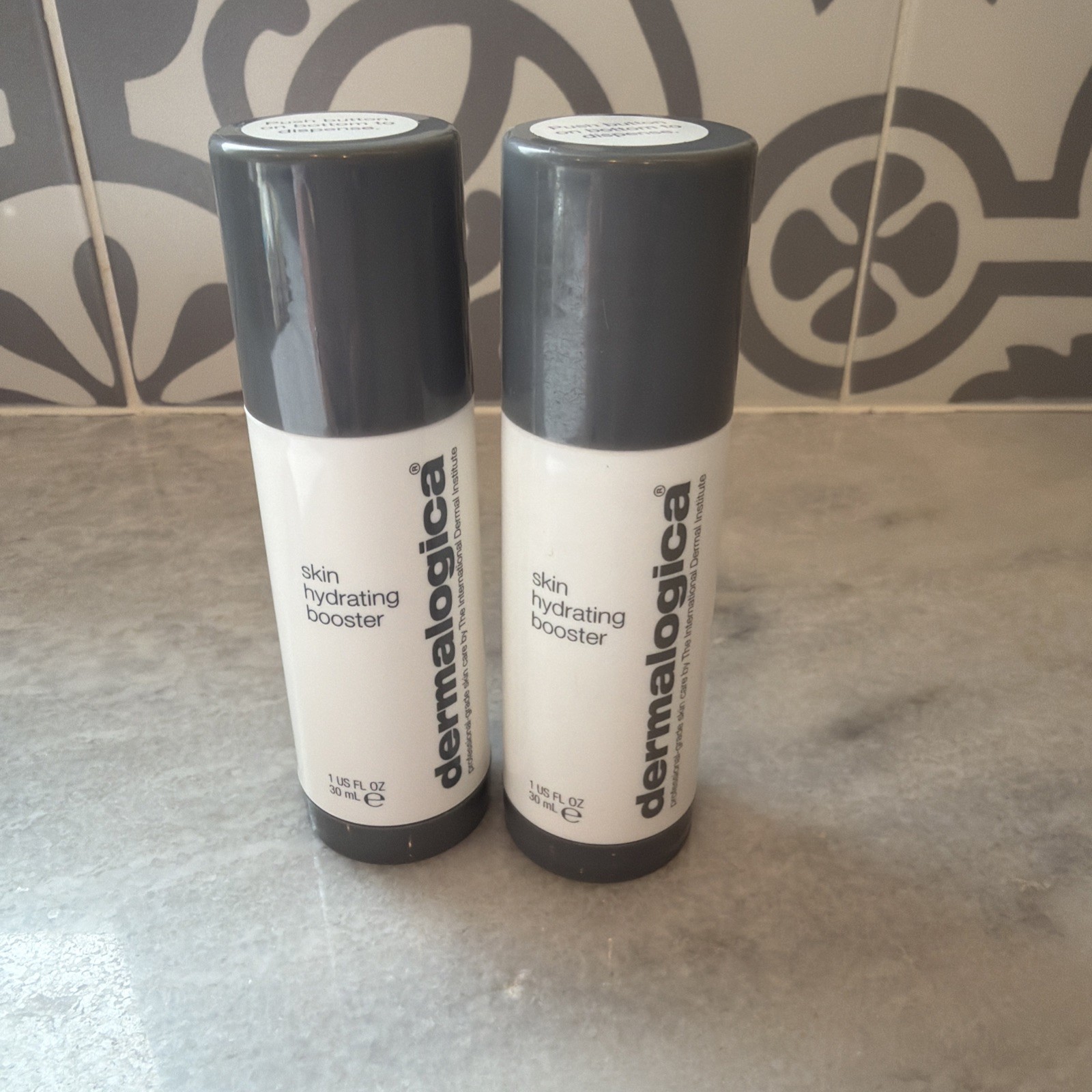 Dermalogica Skin Hydrating Booster 1oz Isn’t New. 2 Bottles 1 Oz Each.