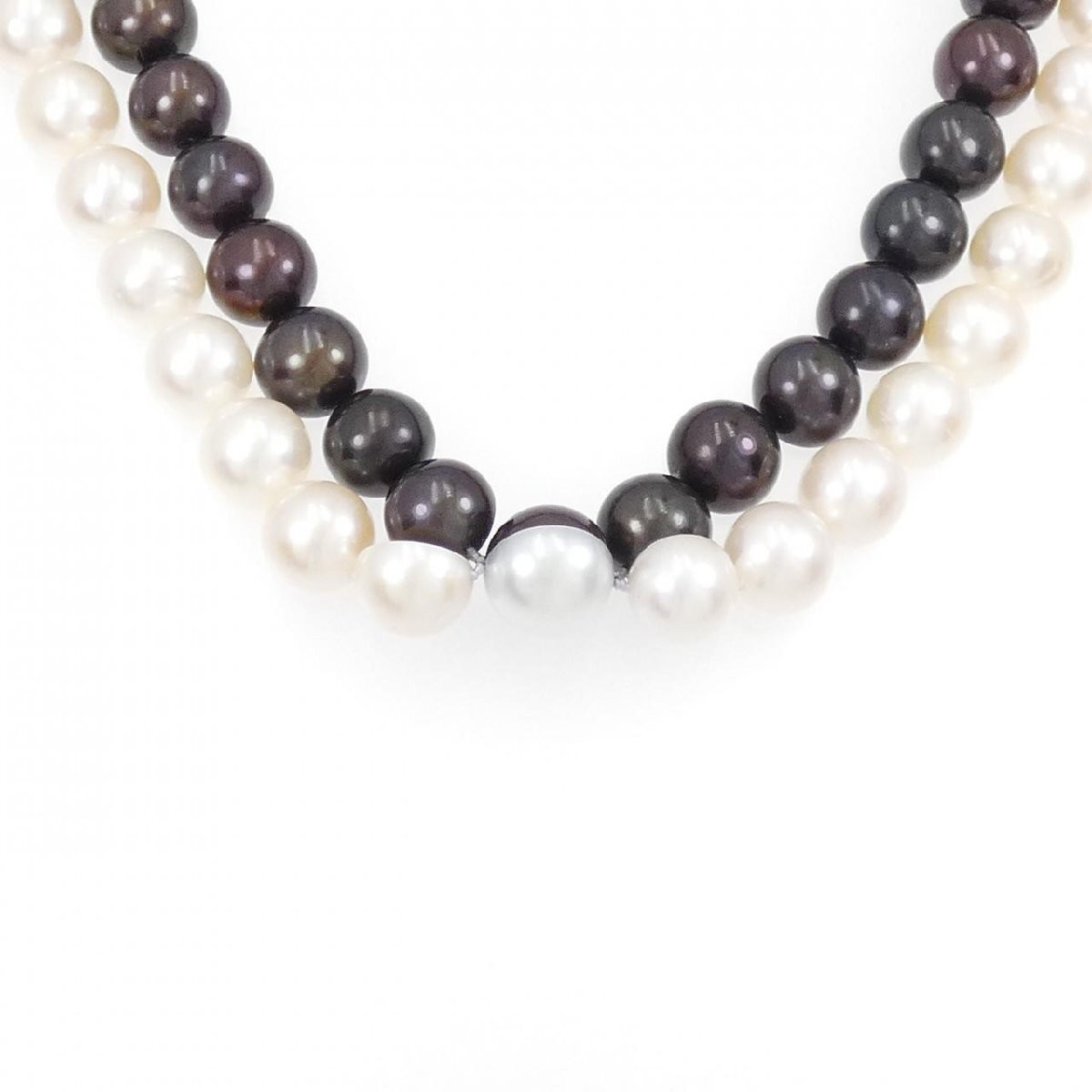 TASAKI Freshwater Pearl Necklace