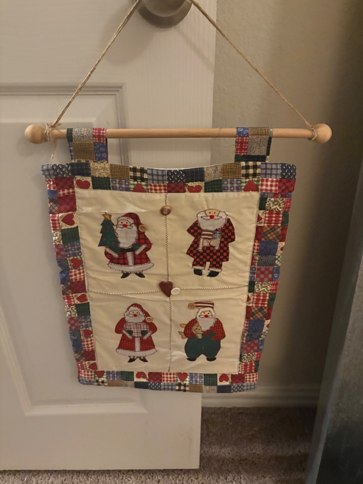 Vintage CHRISTMAS Quilt Wall Hanging  Christmas 16x13 Santa