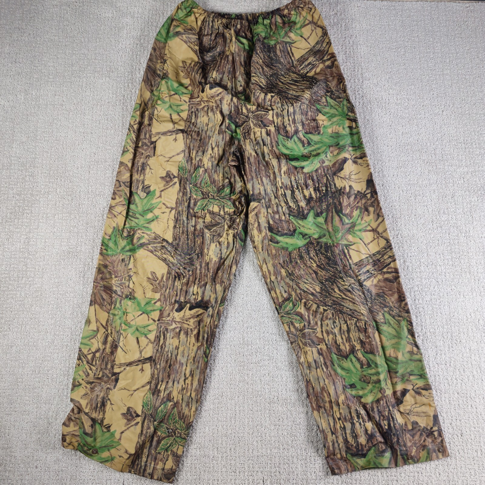 Realtree Camouflage 100% Polyvinyl Chloride Waterproof Pants Men’s XL