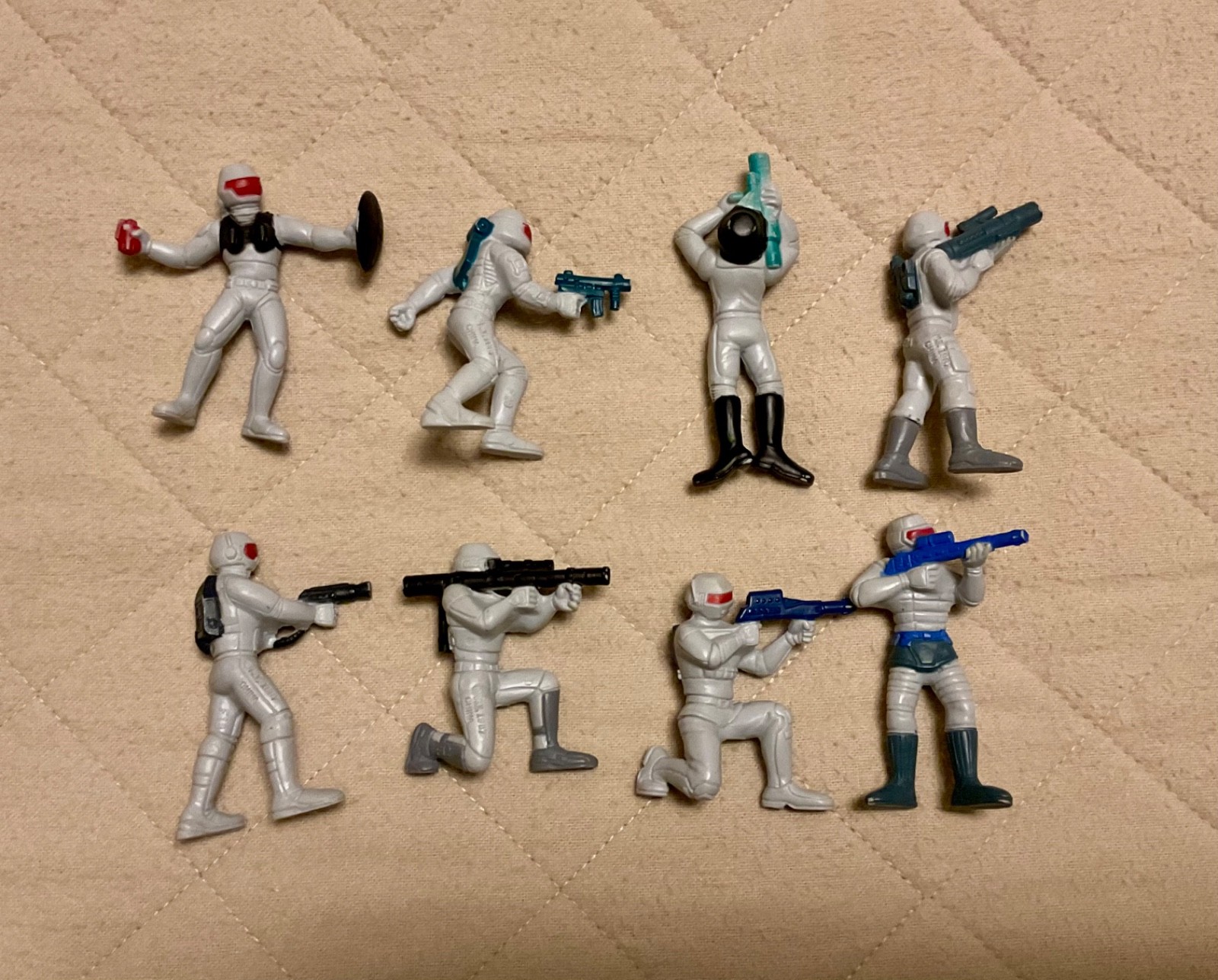 Vintage 1986 Mattel GUTS! 2.5" Laser Fighters Figure Lot of 10
