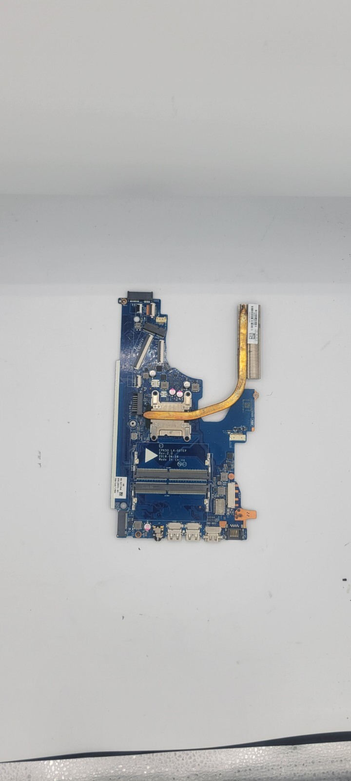 L20369-601 HP 15-da0053wm Motherboard EPK50 LA-G07EP AS IS FOR PARTS