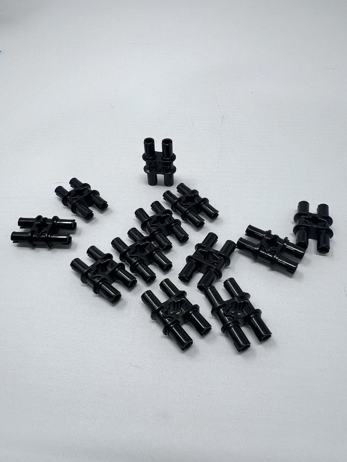 New Black LEGO Technic, Pin Double with Axle Hole 32138 Authentic Lot Of 10