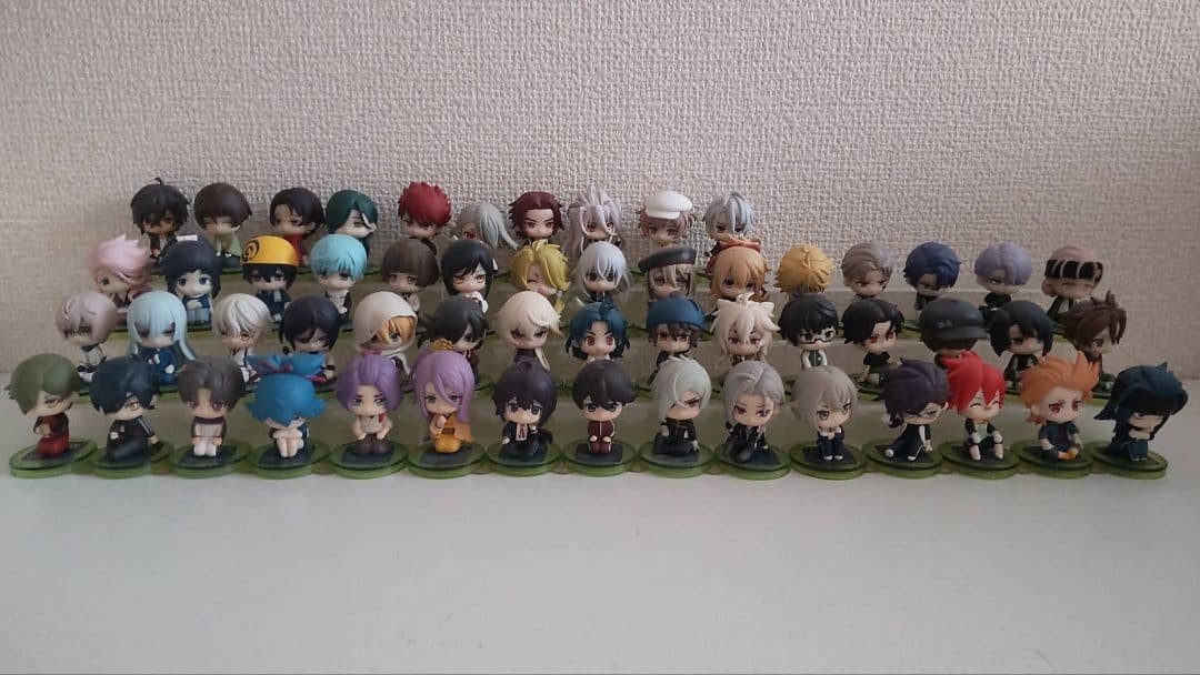 Touken Ranbu Suwarasetai 55 pcs Bulk Set Damaged Tsurumaru Used