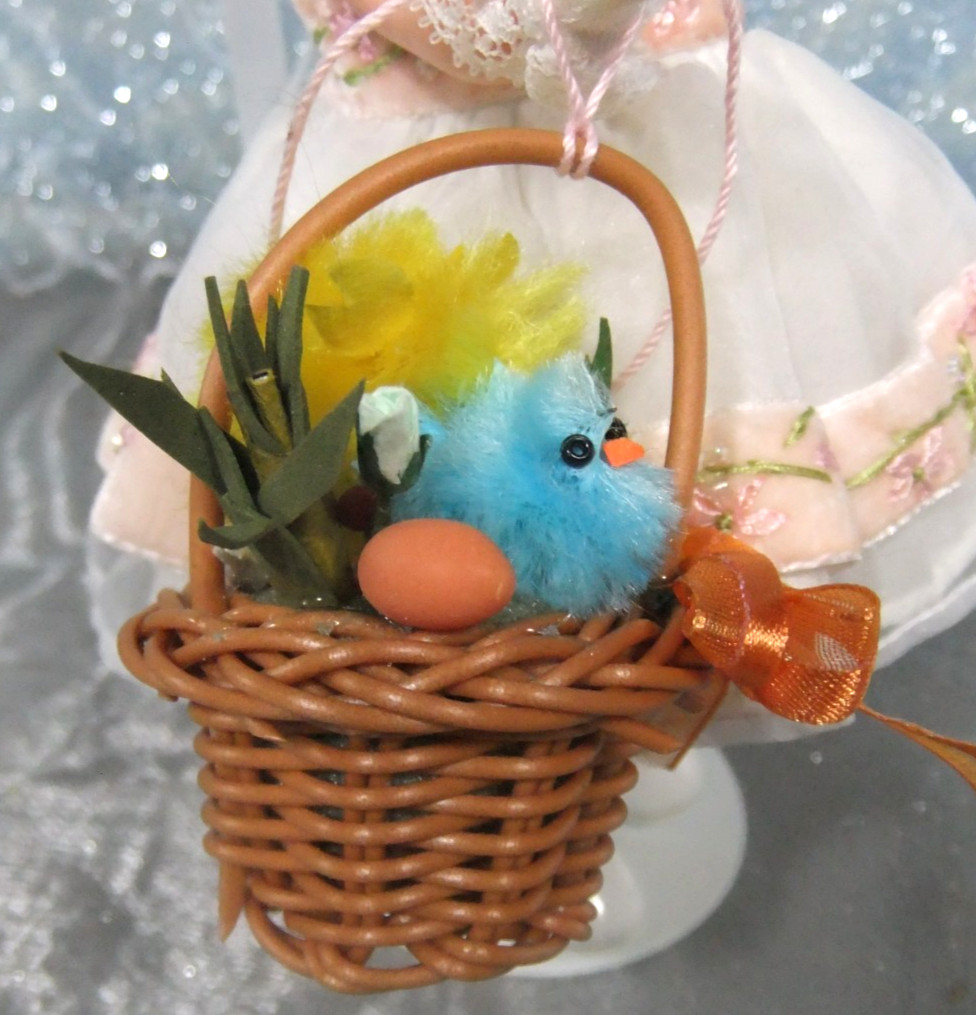 Artist Made one of a kind -EASTER  BASKET w/2chicks w/eggs, flowers& bow (E13)