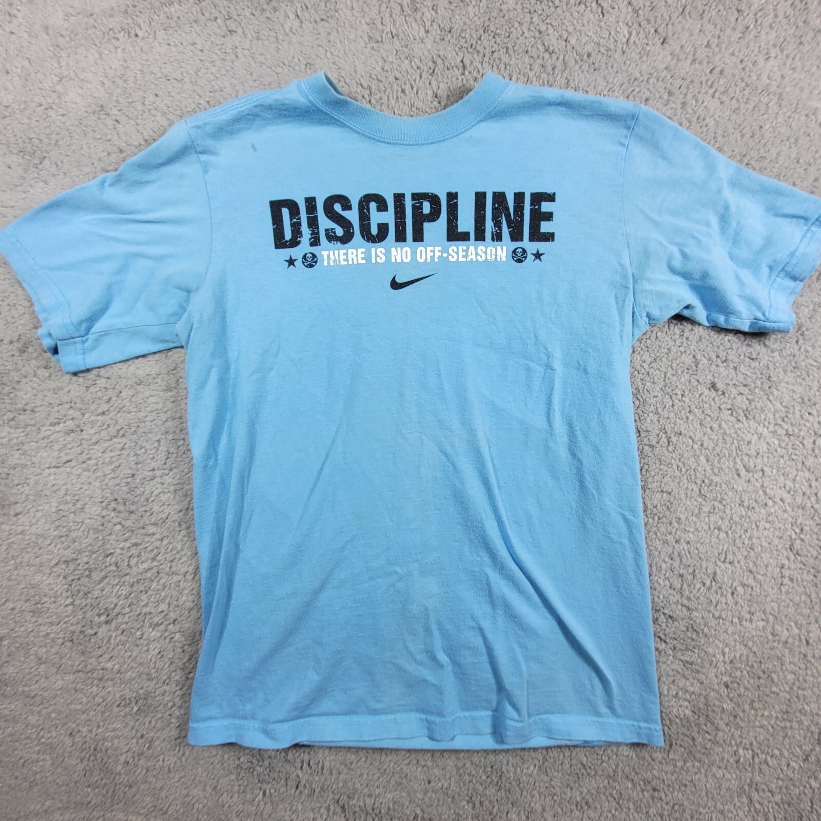 NIKE Discipline There Is No Off Season Blue T-Shirt Boys' Size Small LARGE