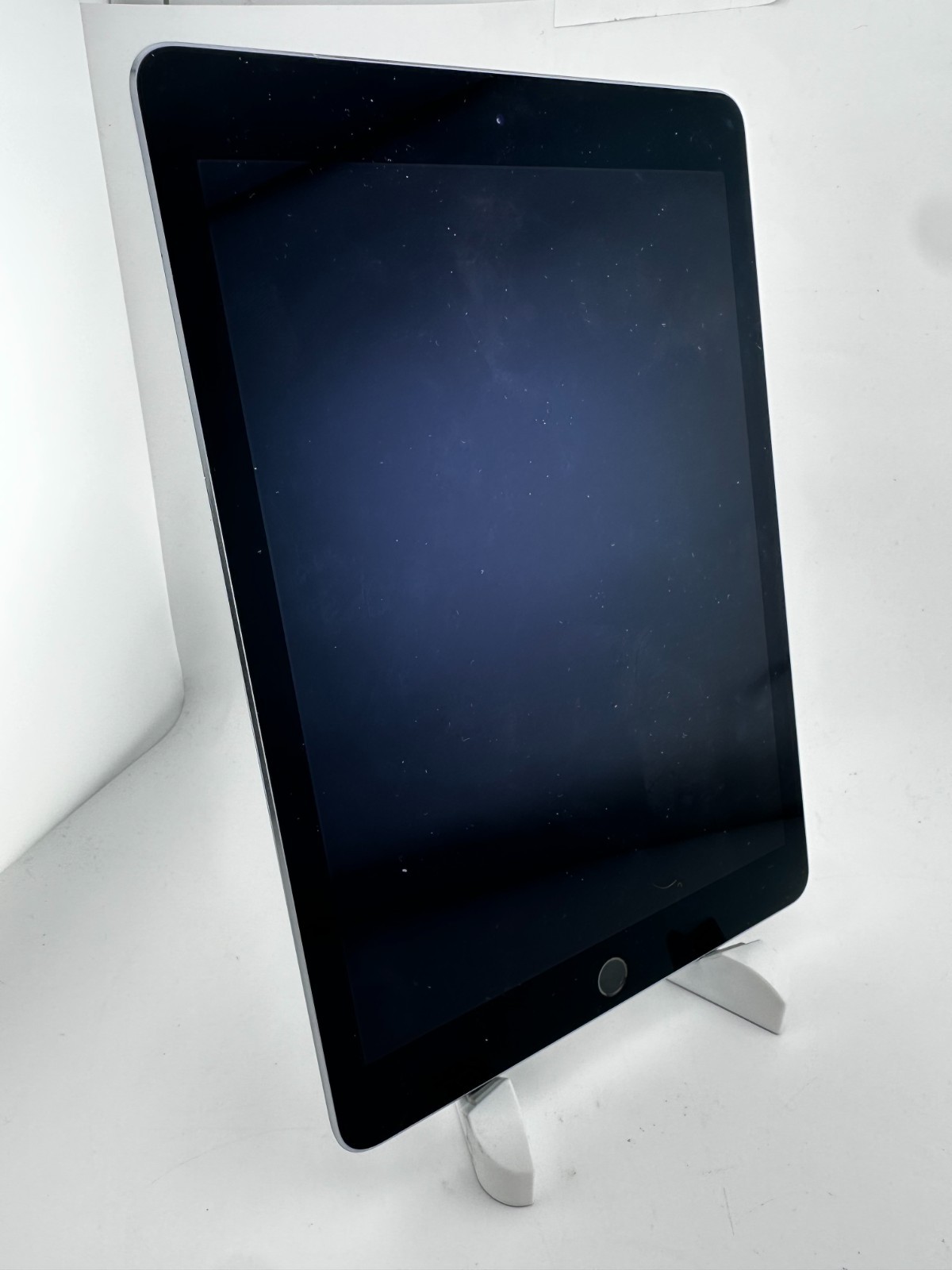 Apple iPad Pro 9.7" A1674 128 GB Wi-Fi + Cellular Unlocked