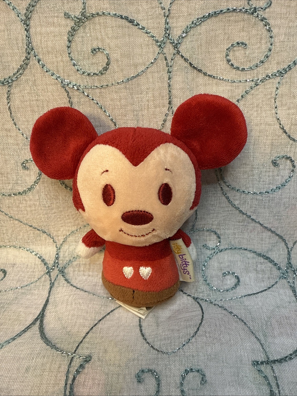 Hallmark Itty Bittys Valentines Happy Heart Mickey Mouse Plush Limited Ed. 2013