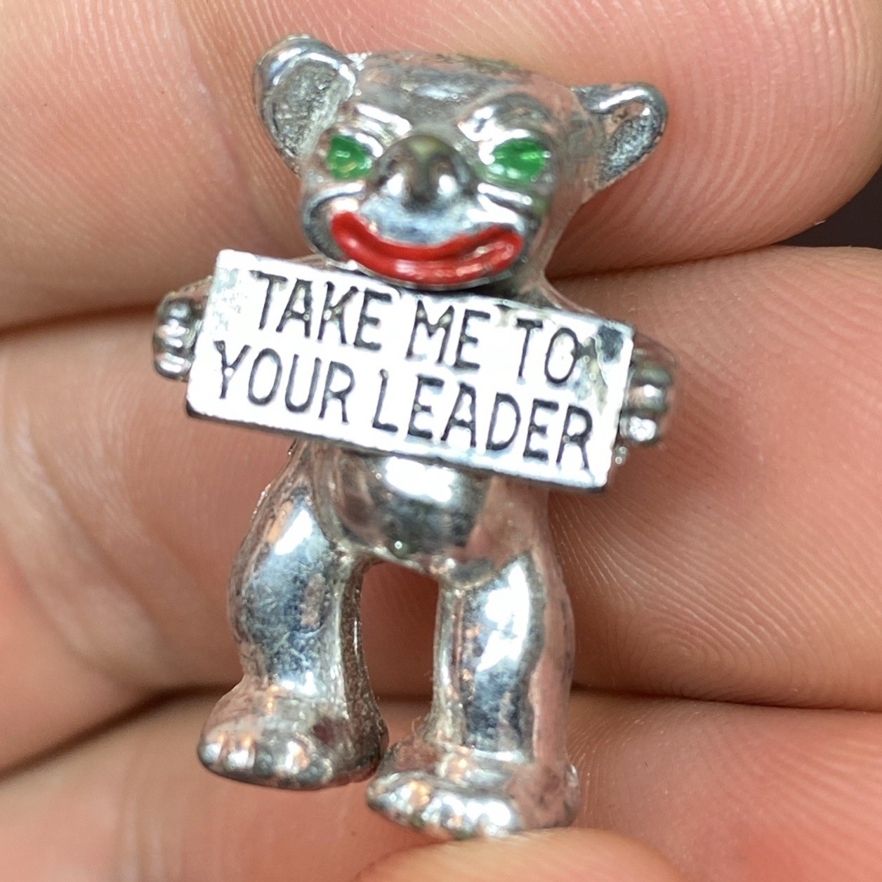 1960s RETRO take me to your leader alien pin Vending Machine Prize toy HONG KONG