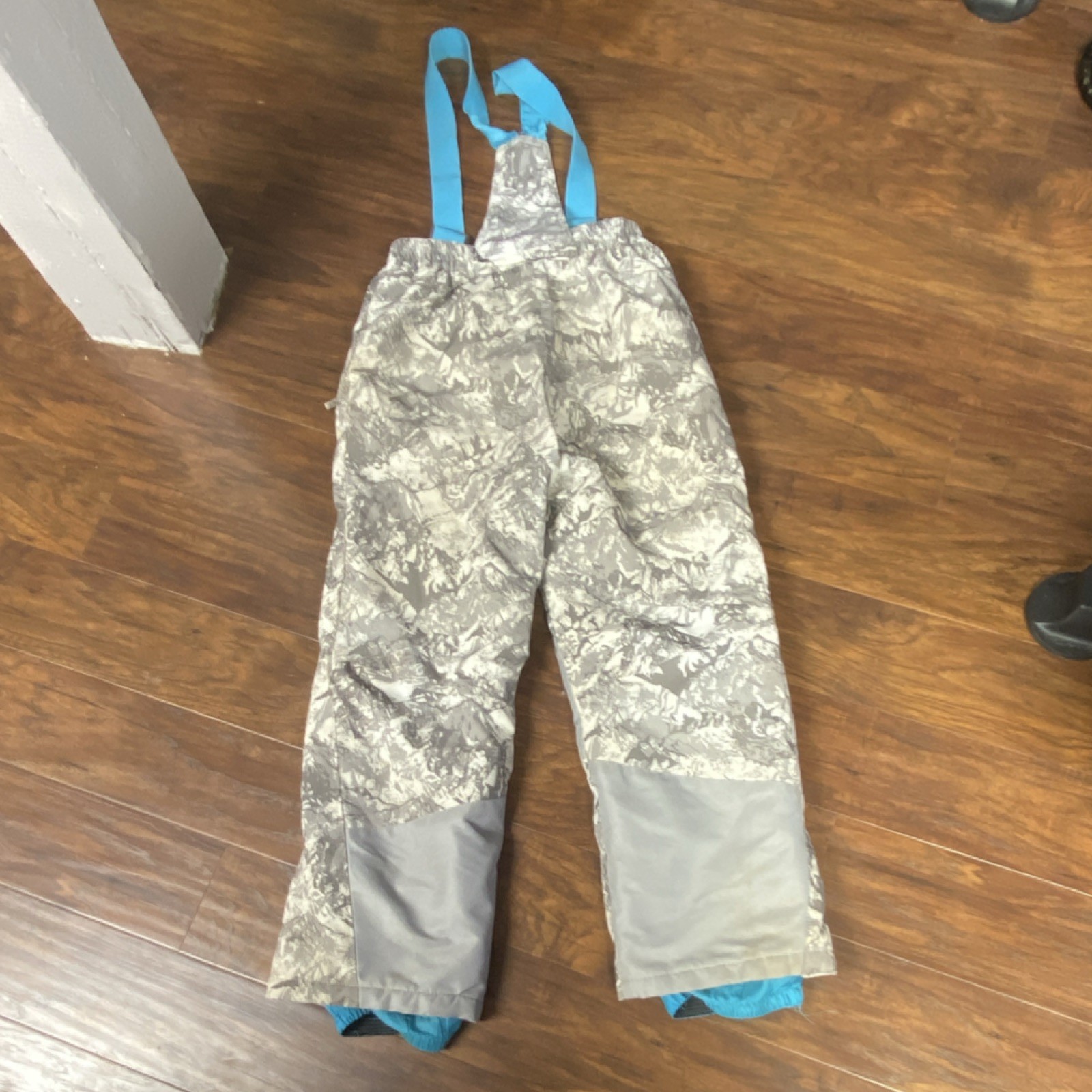 Weatherproof 32 Degrees Boys Insulated Snow Bib Pants Gray Blue Camouflage 14/16